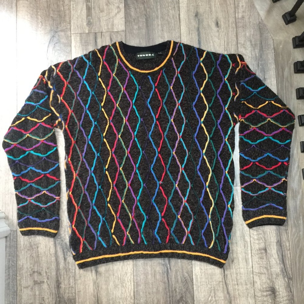 Authentic Vintage Tundra men's crewneck sweater L